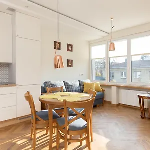 https://piekna-2-bedroom-apartment.warsawhotelspoland.com